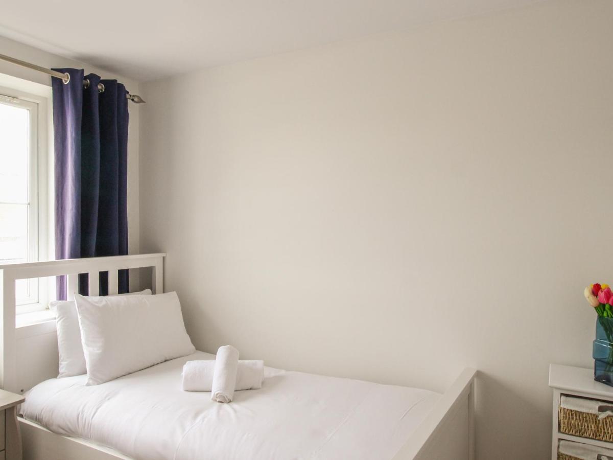Nautical Breeze Apartment Weymouth Bagian luar foto