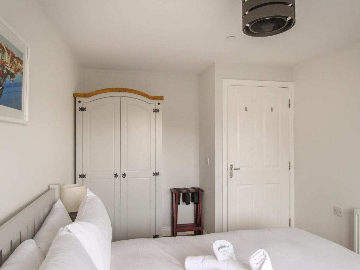 Nautical Breeze Apartment Weymouth Bagian luar foto