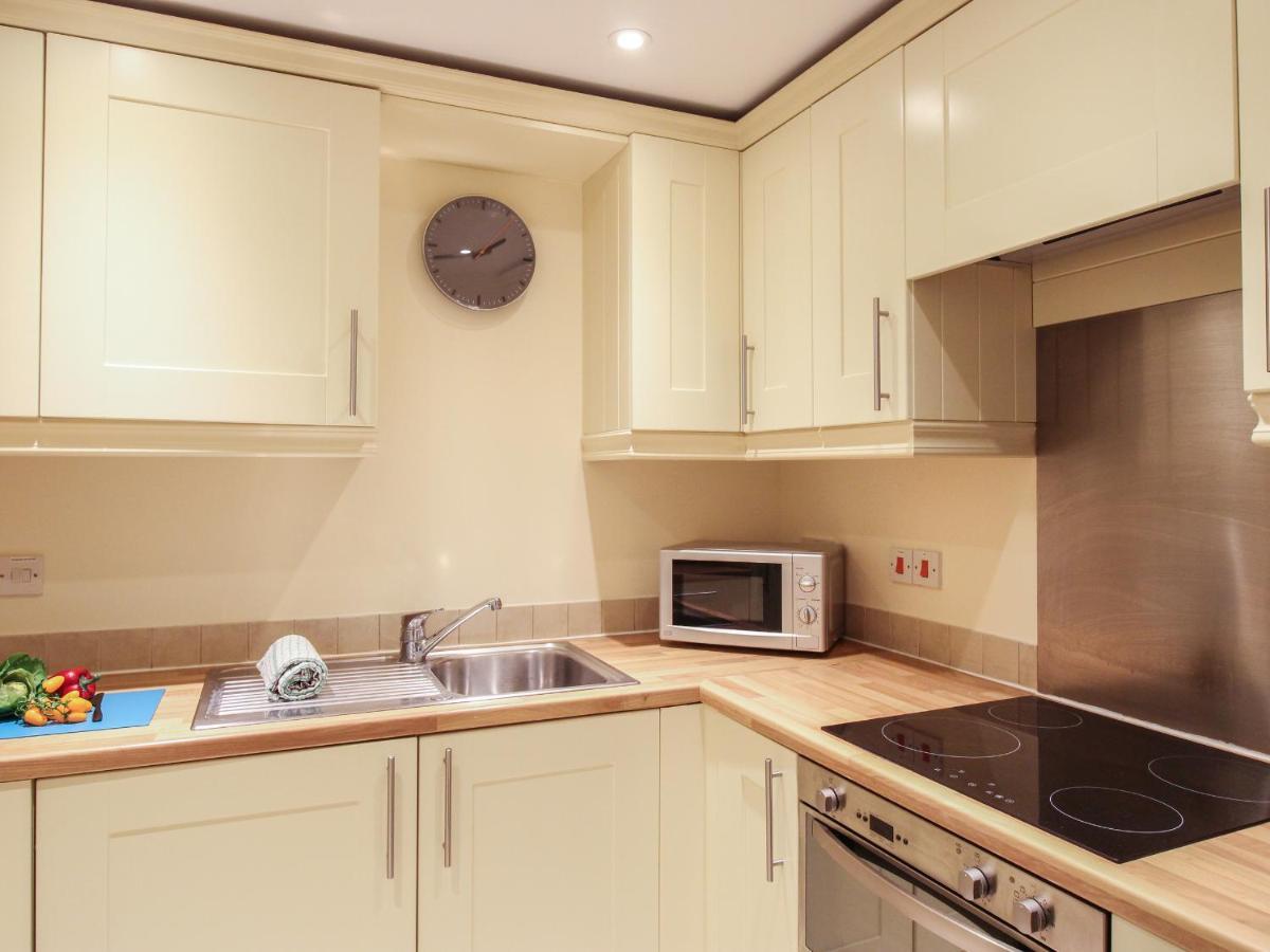 Nautical Breeze Apartment Weymouth Bagian luar foto